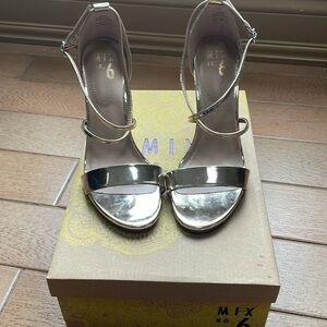 Mix No 6 Strappy Gold Heels size 8